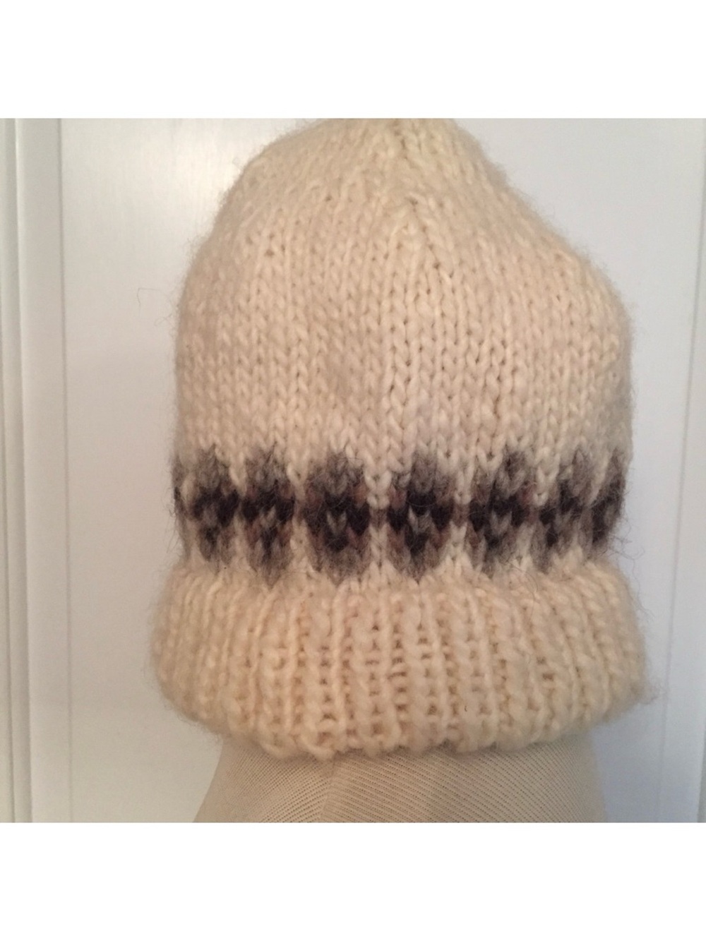 HAT FAIR ISLE NORDIC CREAM BROWN PATTERN HAND-KNIT WARM